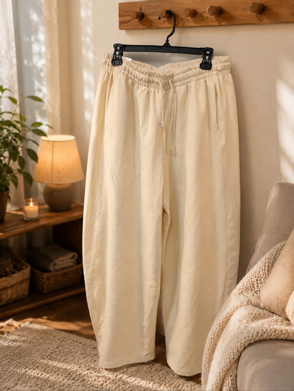 Bershka BARREL FIT Off-White Elastic Waist Jogger Pants